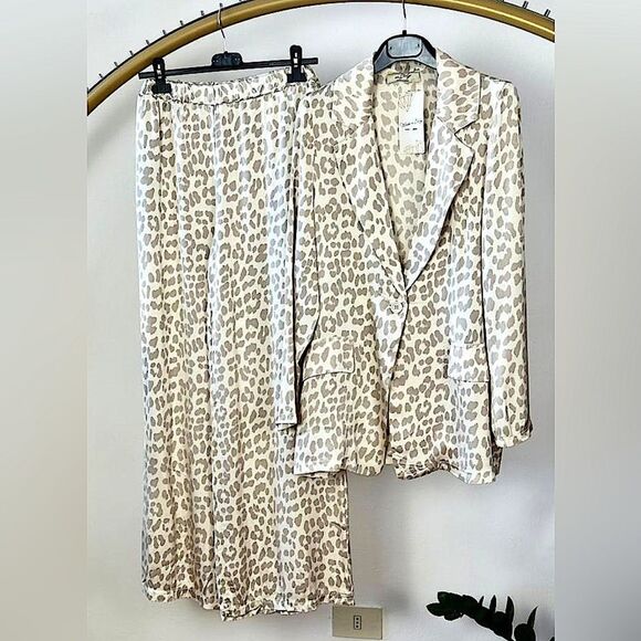 Made in Italy Blazer Pants Set - Picture 1 of 9